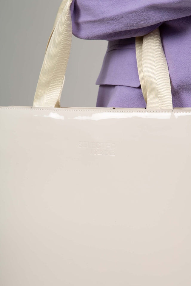 Ruby Shiny Handbag - Sandshell