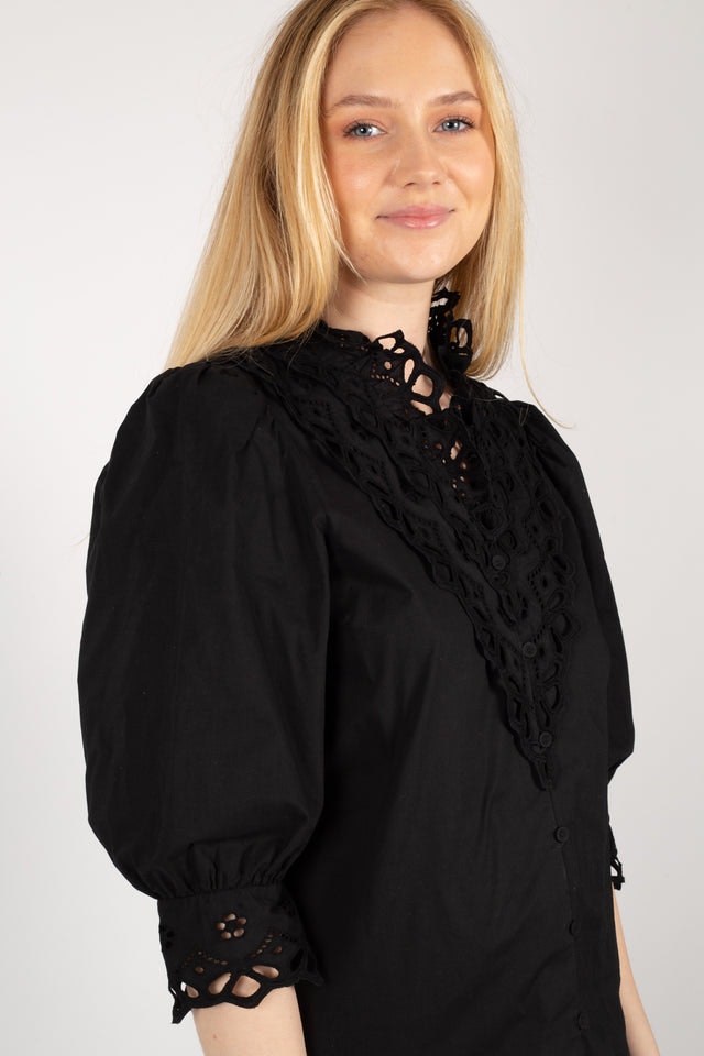 Sandra Short Blouse - Black