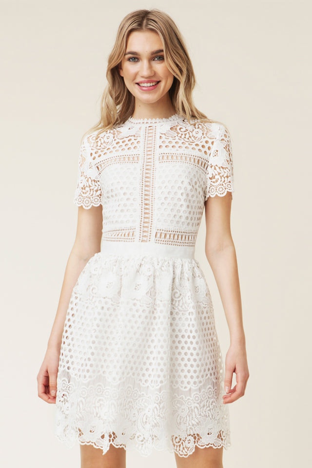 Flower Emily Dress - White - By Malina - Kjoler - VILLOID.no