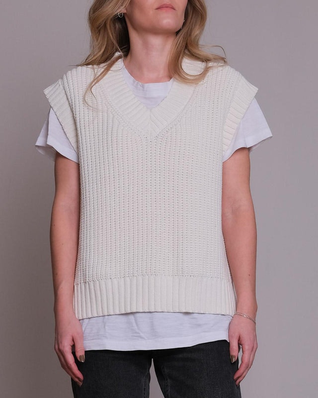 Kaylee Spring Knit Waistcoat - Off White