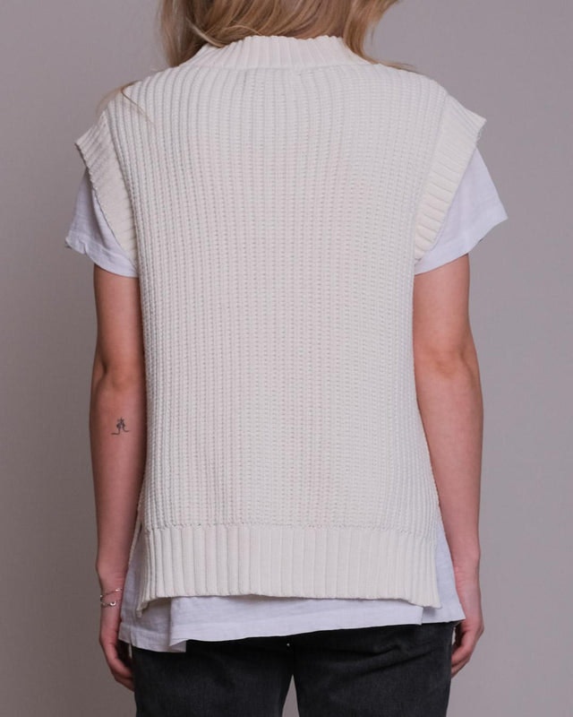 Kaylee Spring Knit Waistcoat - Off White