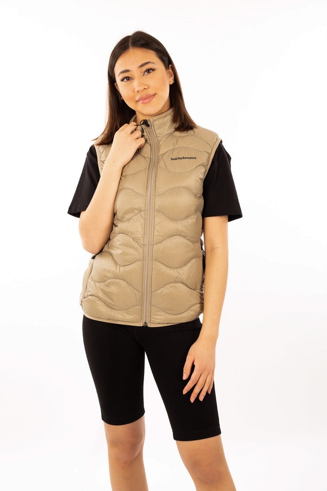 W Helium Vest - True Beige