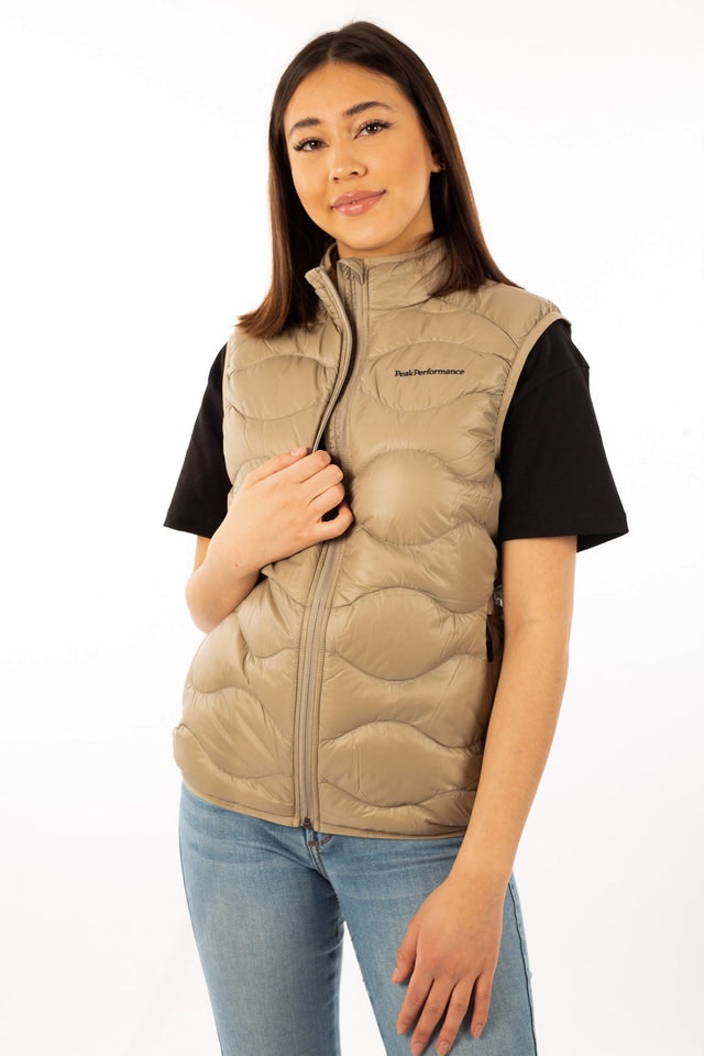 W Helium Vest - True Beige