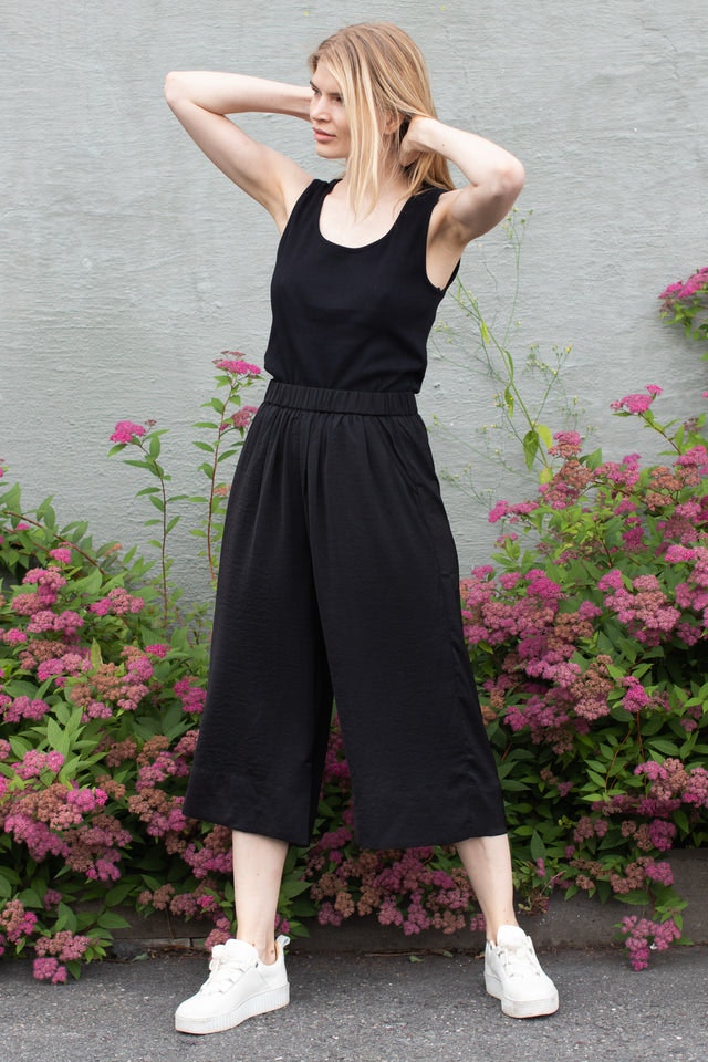 Minga Cropped Trousers - Black - Second Female - Bukser & Shorts - VILLOID.no