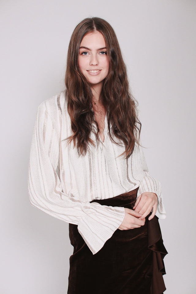 Julianne Metallic Blouse - White w/gold - Line of Oslo - Bluser & Skjorter - VILLOID.no