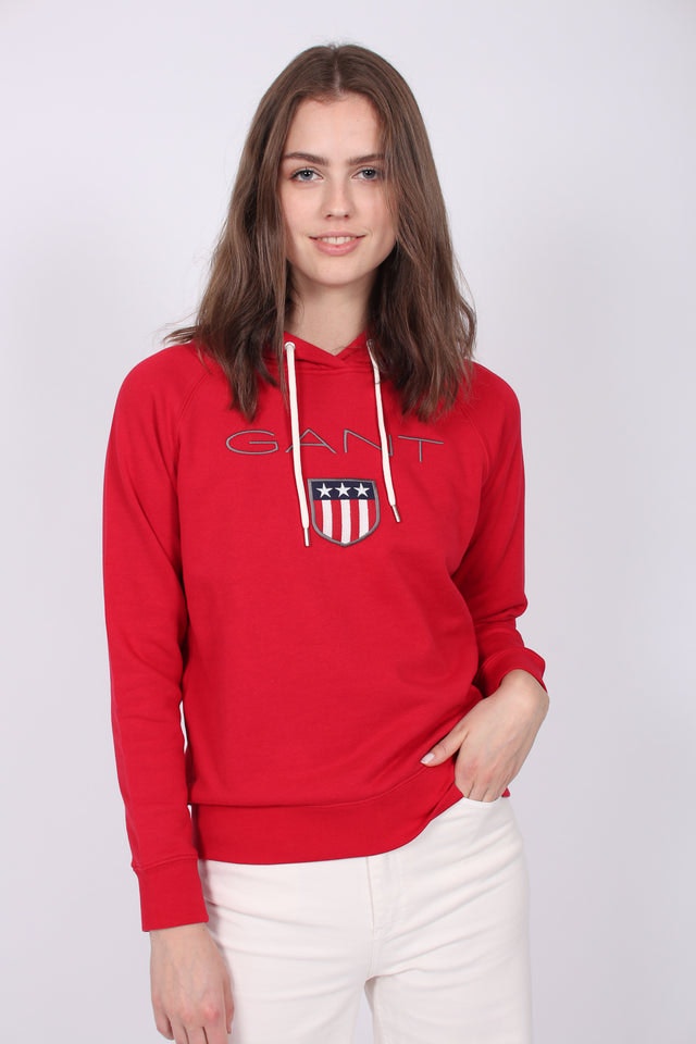 Gant Shield Sweat Hoodie - Red - GANT - Gensere - VILLOID.no