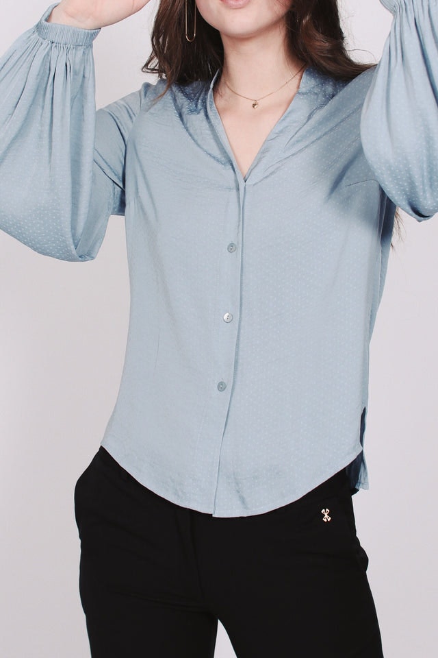 Gathered Cuff Blouse - Dusty Blue - MAUD - Bluser & Skjorter - VILLOID.no