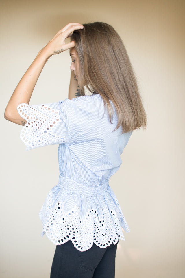 Torunn - Light Blue Stripe - FWSS - Bluser & Skjorter - VILLOID.no