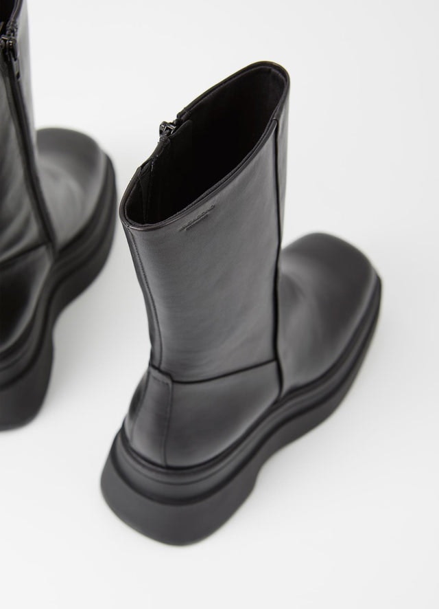 Carla Zipper Boots - Black