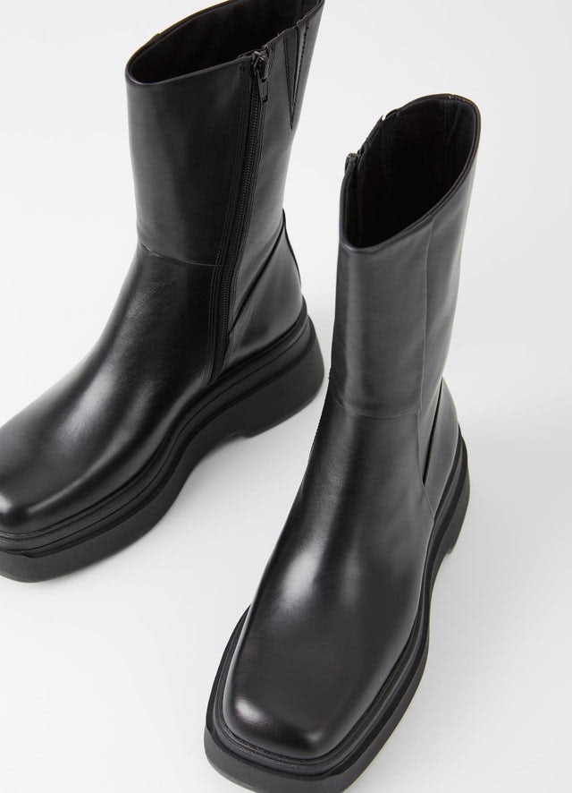 Carla Zipper Boots - Black