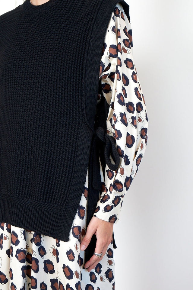 Aventurine Knit Vest - Black