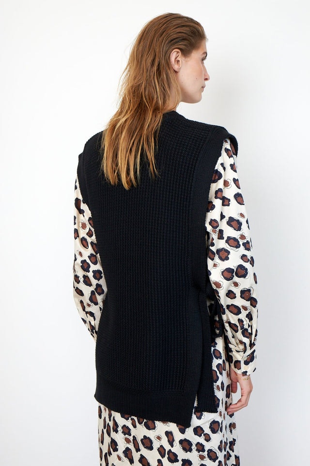 Aventurine Knit Vest - Black
