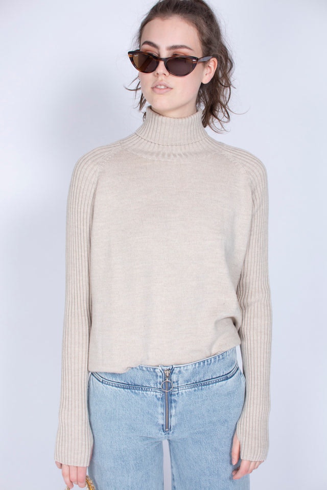 Impressed Sweater - Beige - Holzweiler - Gensere - VILLOID.no