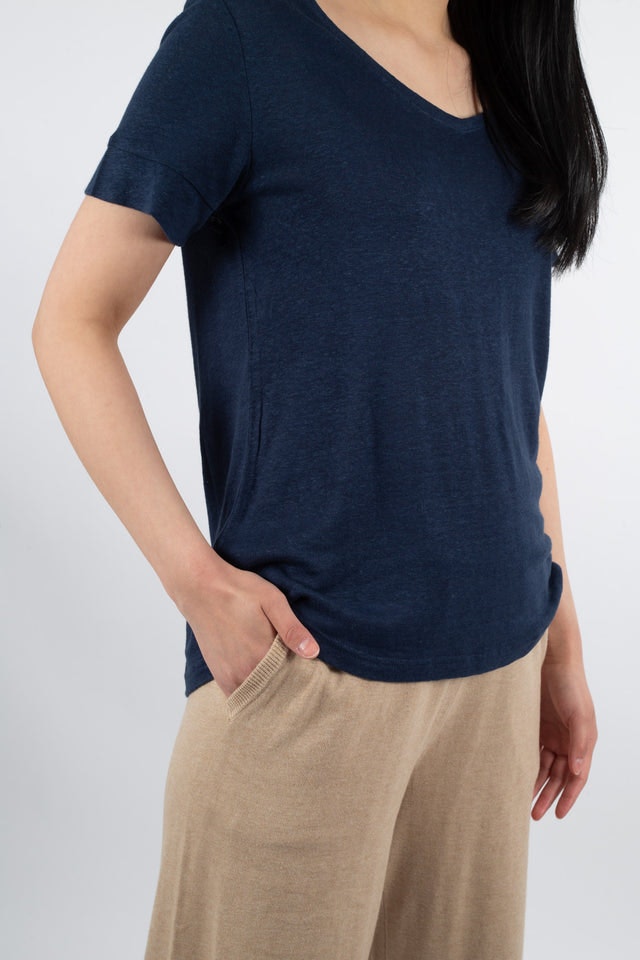 Lily V-neck Tee - Navy