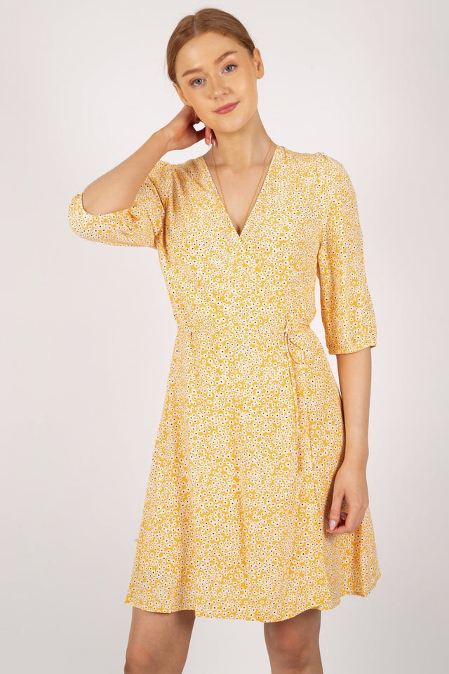 Britt SS Wrap Dress AOP - Golden Aster