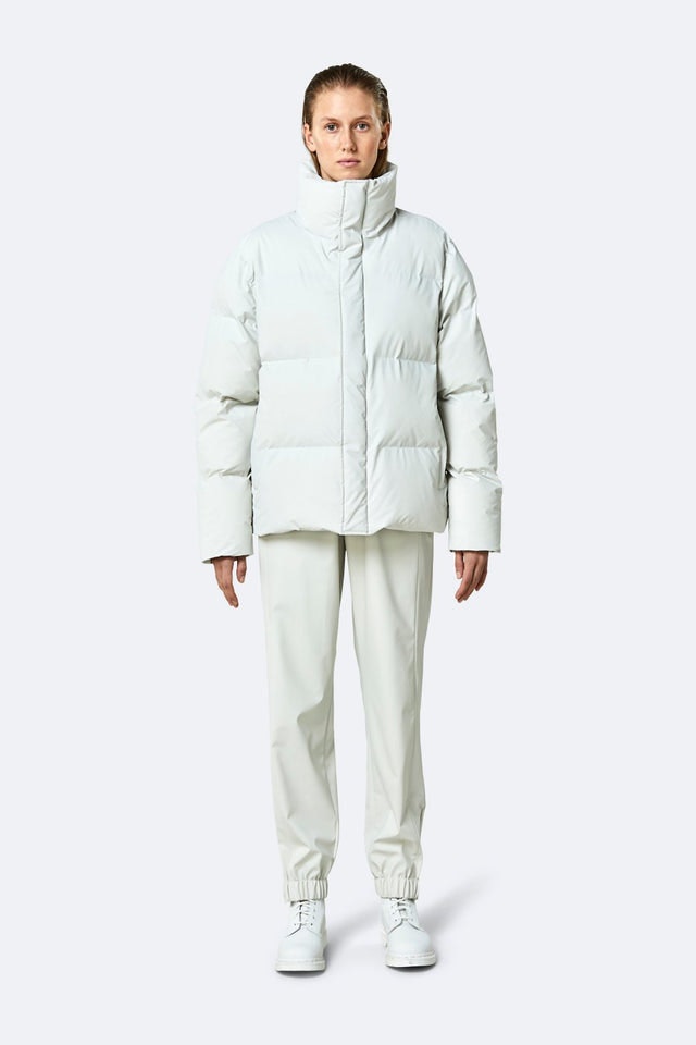Boxy Puffer Jacket - Off White - Rains - Jakker - VILLOID.no