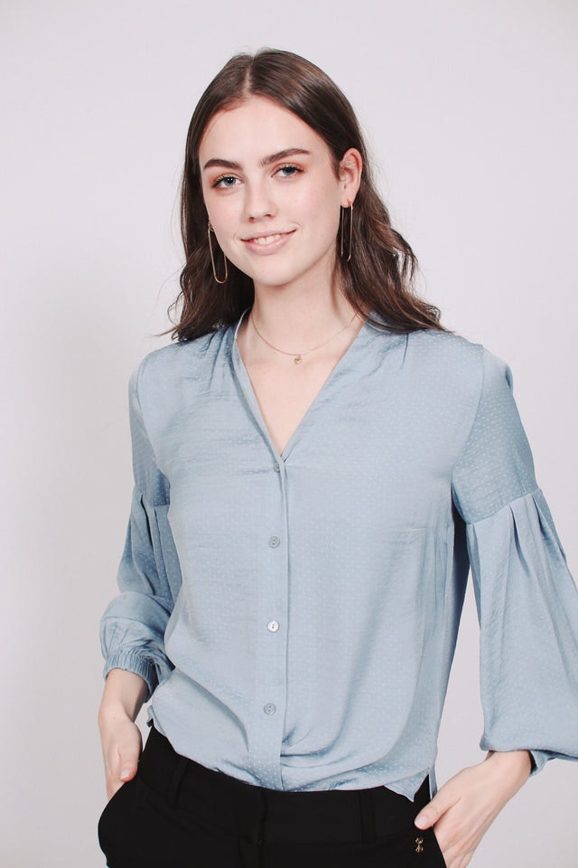 Gathered Cuff Blouse - Dusty Blue - MAUD - Bluser & Skjorter - VILLOID.no