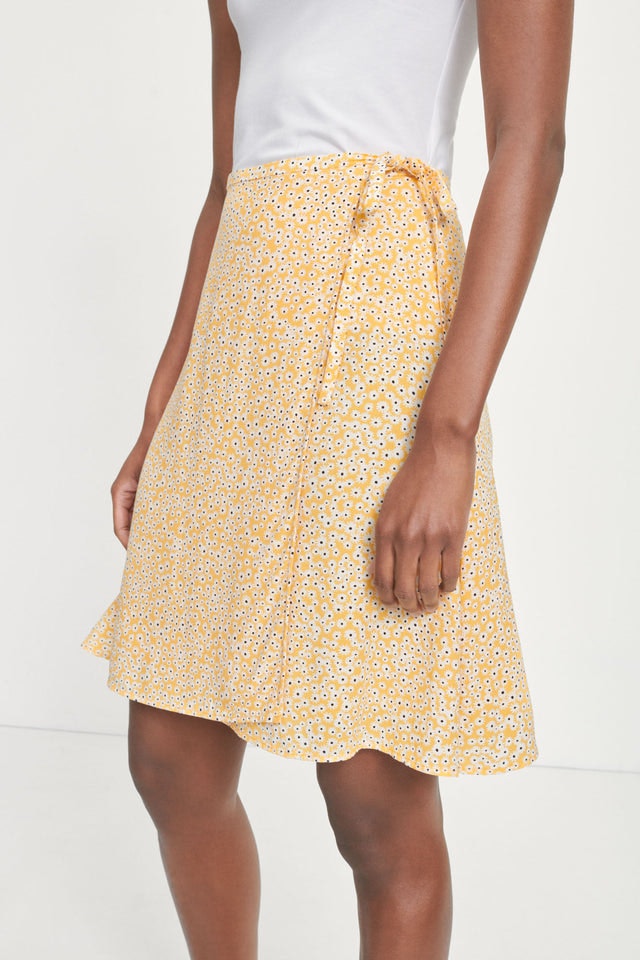 Britt S Wrap Skirt Aop - Golden Aster