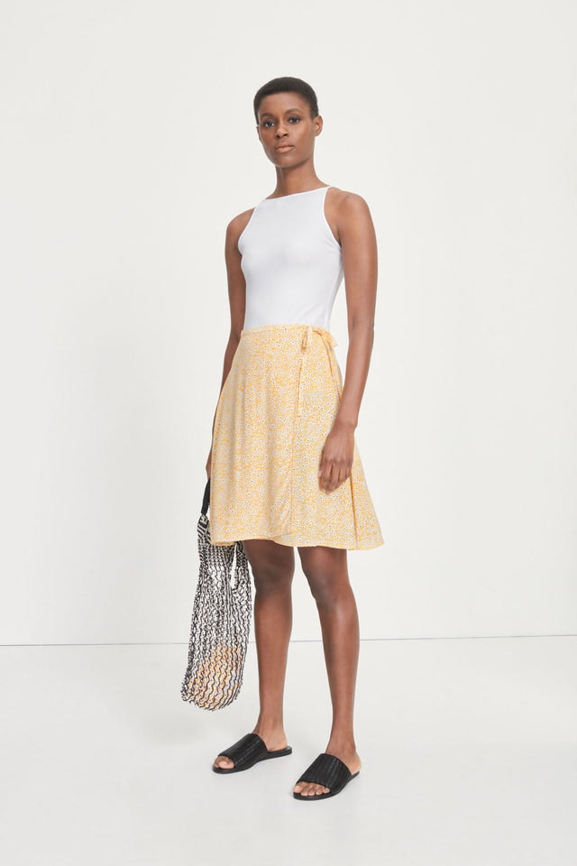 Britt S Wrap Skirt Aop - Golden Aster