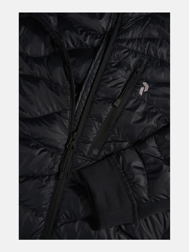 Helium Hybrid Hood Jacket - Black - Peak Performance - Jakker - VILLOID.no