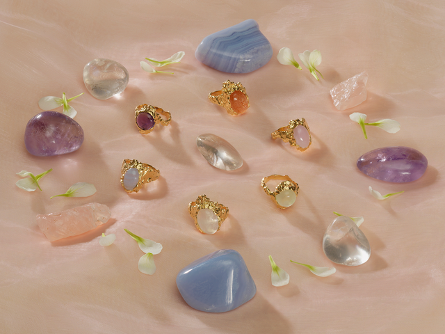 Goddess Ring Moonstone - Gold
