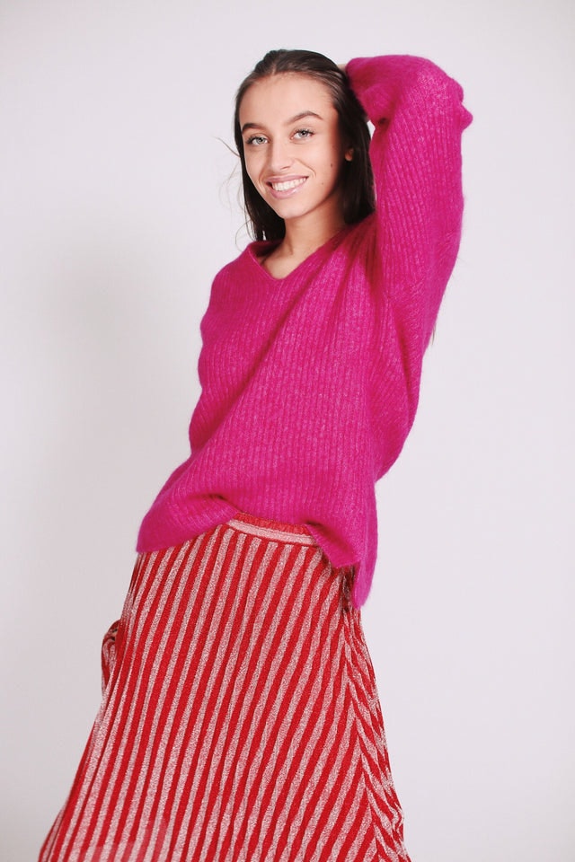 Aloa Knit V-neck - Fuchsia Red - Second Female - Gensere - VILLOID.no