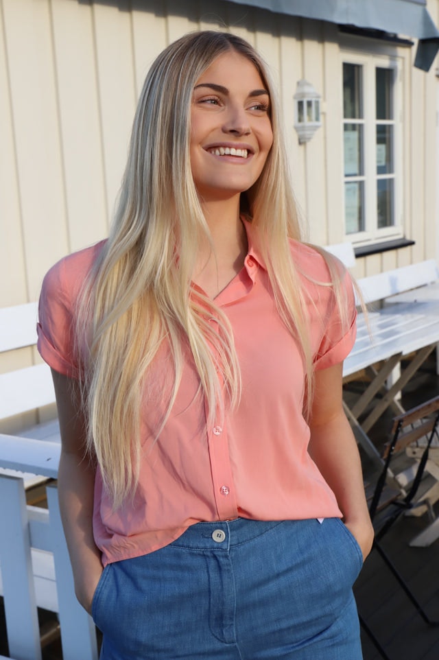 Majan SS Shirt - Coral Haze