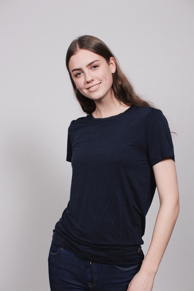 Cupro T-skjorte - Blue Nights - MAUD - T-skjorter & Topper - VILLOID.no