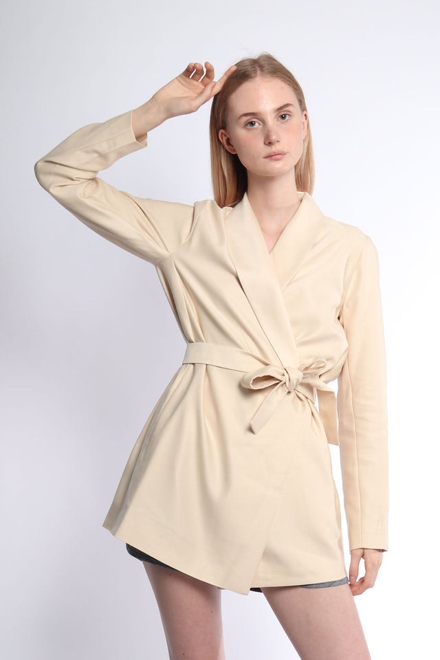 CLASSY GIRL blazer - Light Champagne - Veronica B. Vallenes - Jakker - VILLOID.no