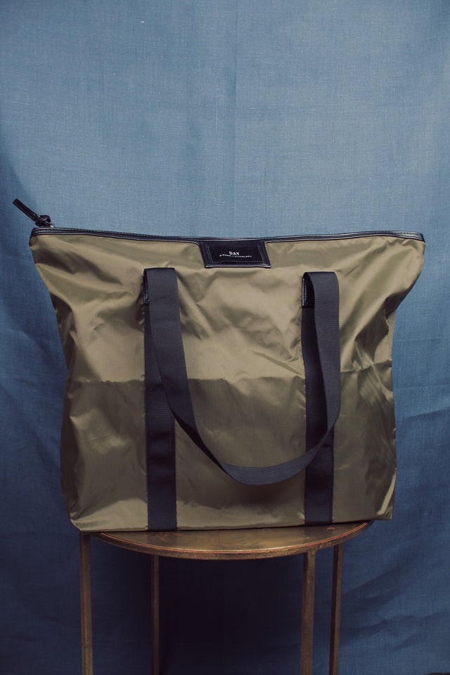 Day Gweneth Structure bag - Deep olive - DAY ET - Tilbehør - VILLOID.no