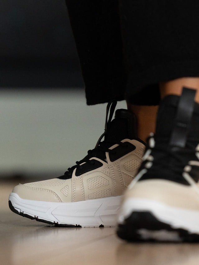 Cervo - Beige Black