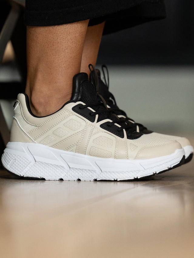 Cervo - Beige Black