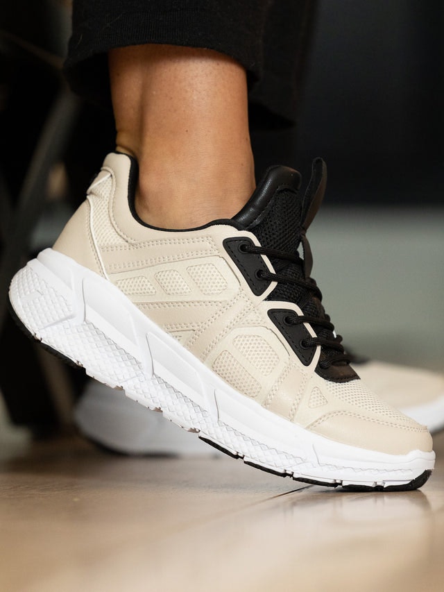 Cervo - Beige Black