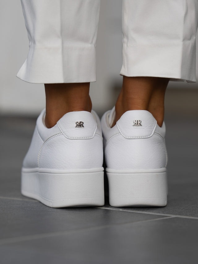 Gorbio - White