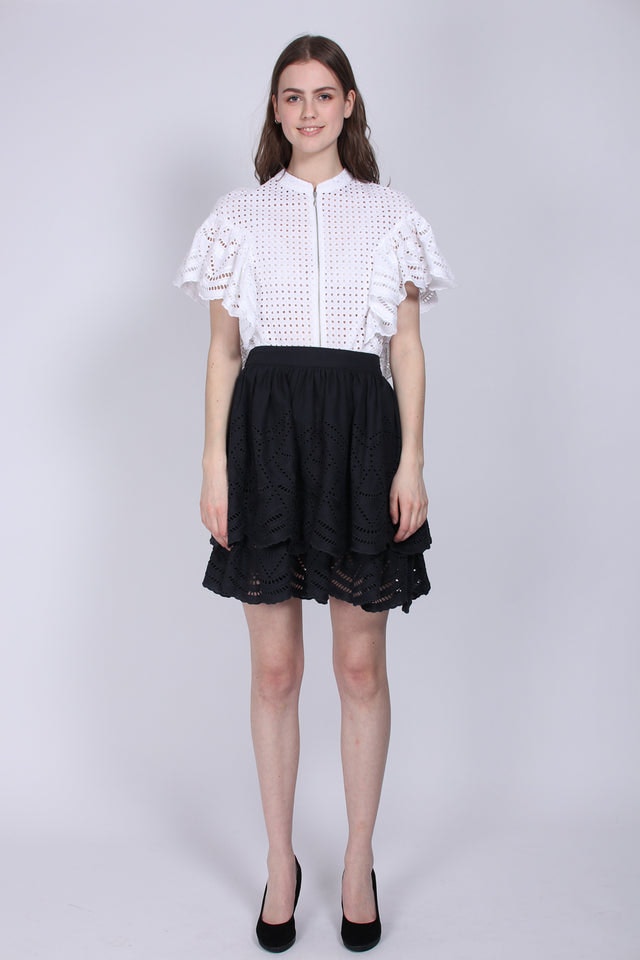 Zip Up Lace Top - White - MAUD - T-skjorter & Topper - VILLOID.no