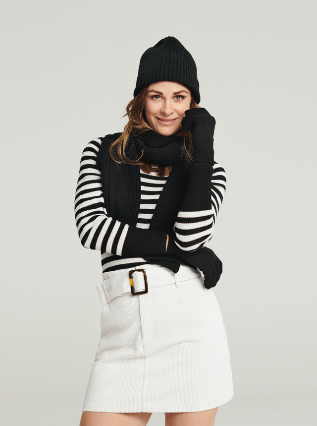 Wool Beanie - Black - Pierre Robert x Jenny Skavlan - Tilbehør - VILLOID.no