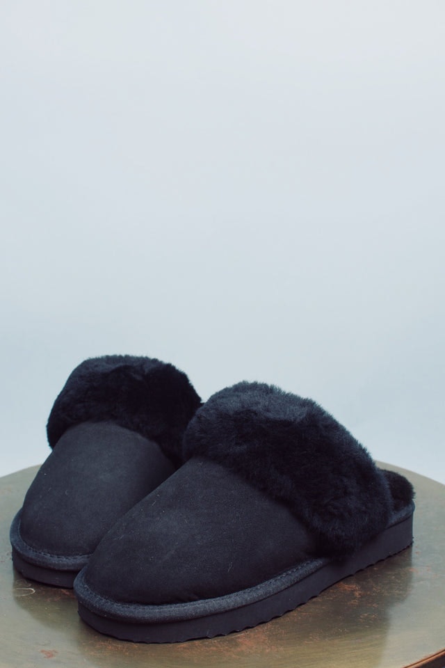 Slipper Shearling Suede - Black - Cedrico - Sko - VILLOID.no