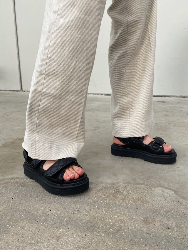 Siggy Napa - Black