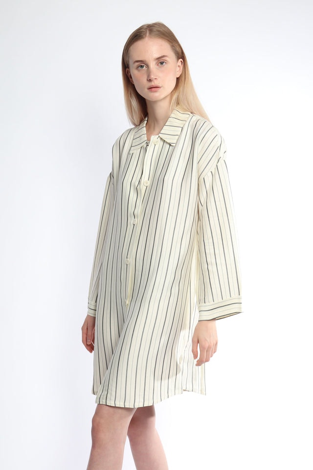 DARE skjortekjole - White - Veronica B. Vallenes - Kjoler - VILLOID.no