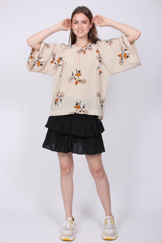 Rose SS Blouse - Brazilian Sand - Second Female - Bluser & Skjorter - VILLOID.no