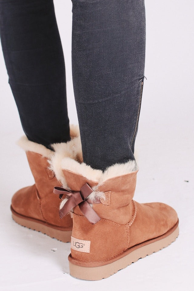 W Mini Bailey Bow II - Chestnut - Ugg - Sko - VILLOID.no