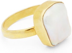 Pearly Girl Ring - Oval