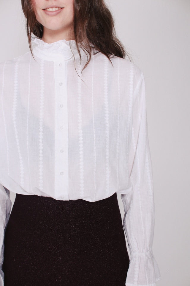 Sweet Lace Blouse - White - Line of Oslo - Bluser & Skjorter - VILLOID.no