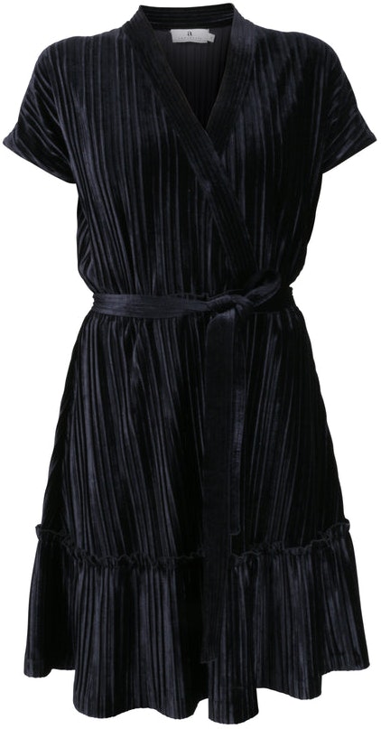 Marine Arniesays: Alysia Velvet Pleat Kjole - ArnieSays - Kjoler - VILLOID.no