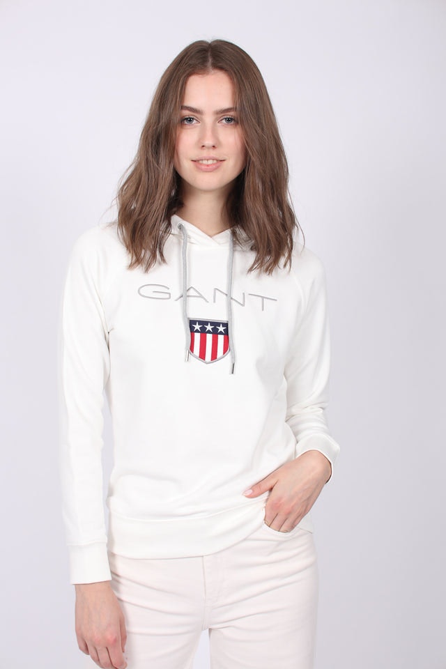 Gant Shield Sweat Hoodie - Eggshell - GANT - Gensere - VILLOID.no