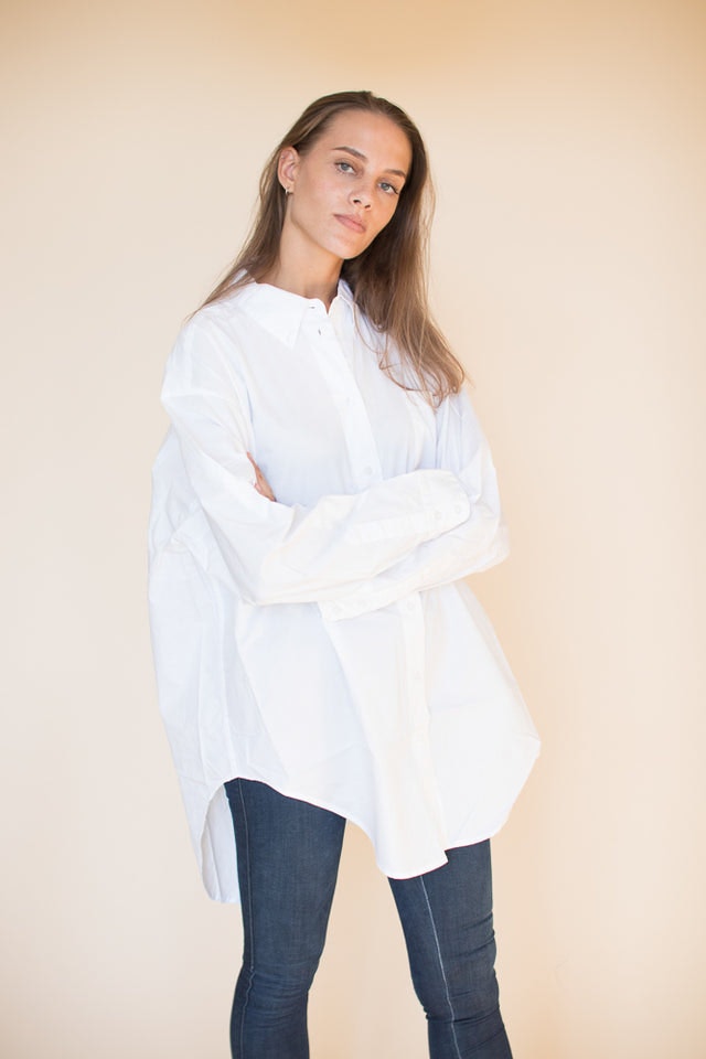 Masculin solidshirt - White - Line of Oslo - Bluser & Skjorter - VILLOID.no