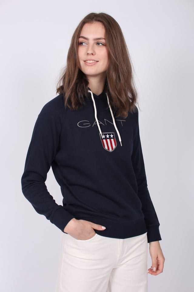 Gant Shield Sweat Hoodie - Evening Blue - GANT - Gensere - VILLOID.no