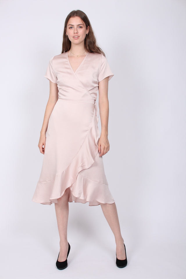 Magga Solid Dress - Powder - Neo Noir - Kjoler - VILLOID.no