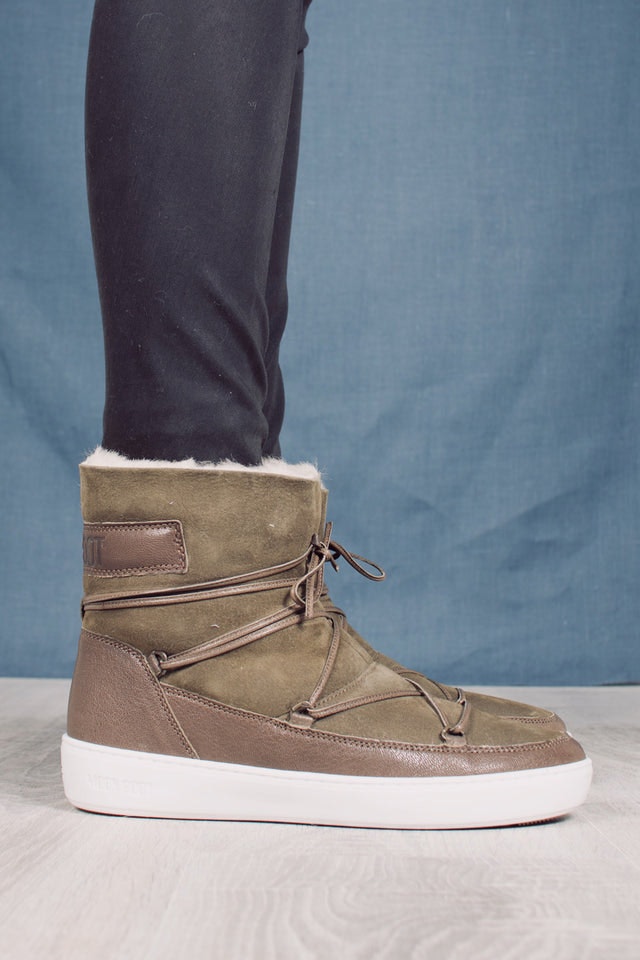 Moon Boot Puls Low Shearlin - Military Green - Moon Boot - Sko - VILLOID.no