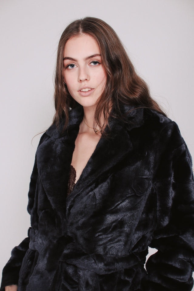 Barbara Faux Furcoat - Blue - Line of Oslo - Jakker - VILLOID.no